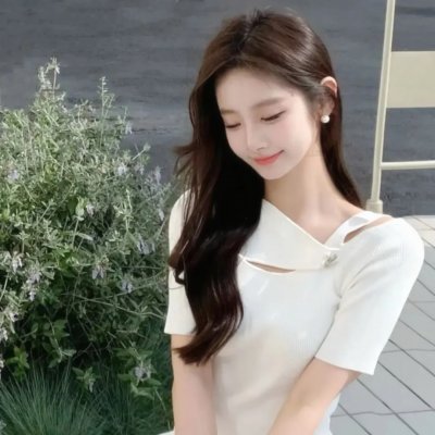 一误东风辞崔羽